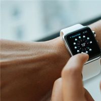 看着手表的梦想