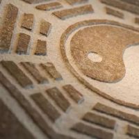 食神坐劫财在时柱是什么意思