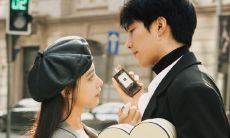 当男友出轨时,我深陷爱恋之中,该如何面对情感的迷茫?