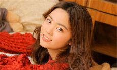 通过高级的情话套路,一问一答来撩女生,实现感情的调剂