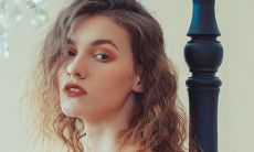 所萦绕异地恋的甜蜜爱情句子,我满心期待遇见你的欢爱目光